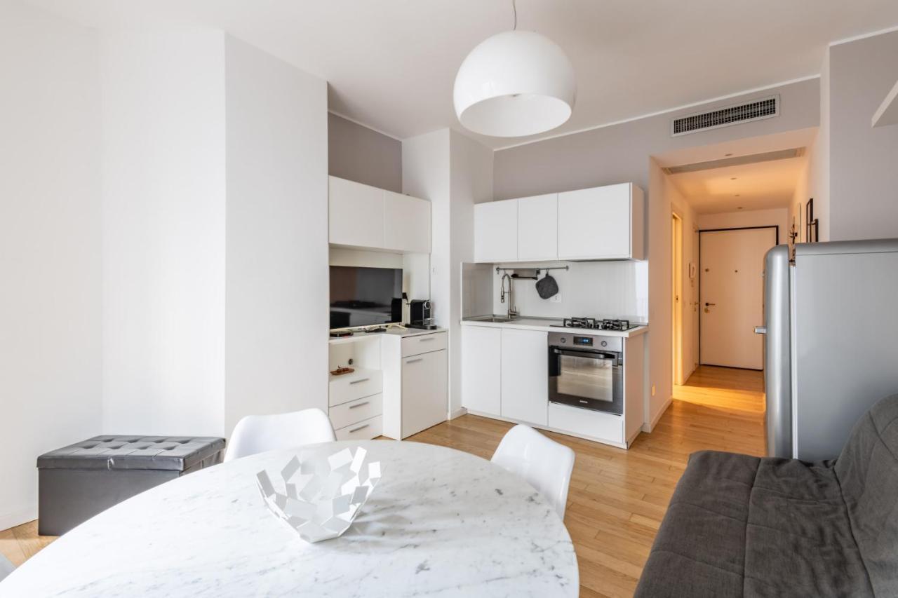Easylife - Sofisticato Monolocale Con Terrazzino Nel Cuore Di Porta Venezia Milan Extérieur photo